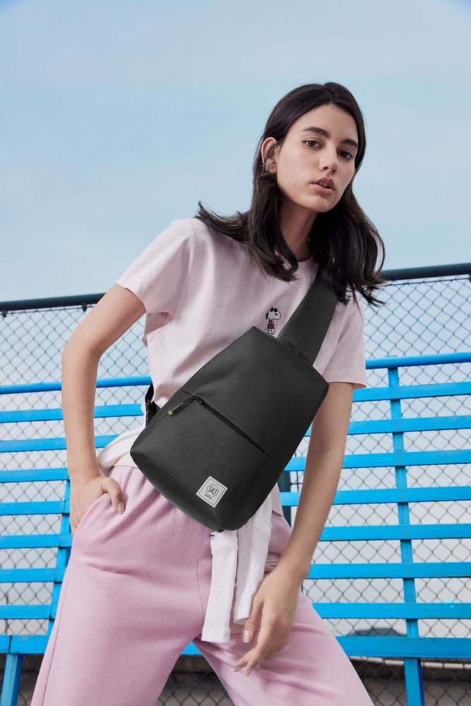 Рюкзак на одно плечо City Sling Bag, черный на заказ с логотипом компании